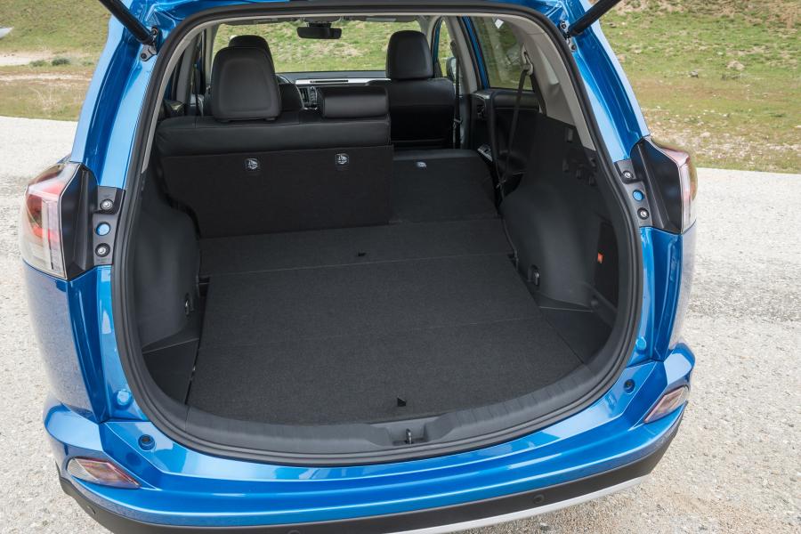  Toyota RAV4 Hybrid 2015 года  (US) (фото 27 из 51)